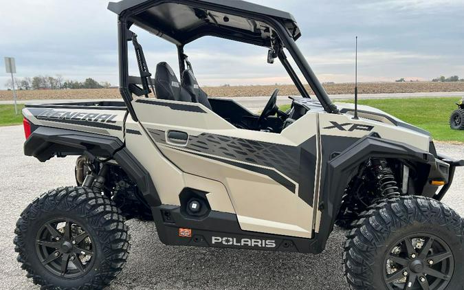 2024 Polaris Industries GENERAL XP 1000 PREMIUM