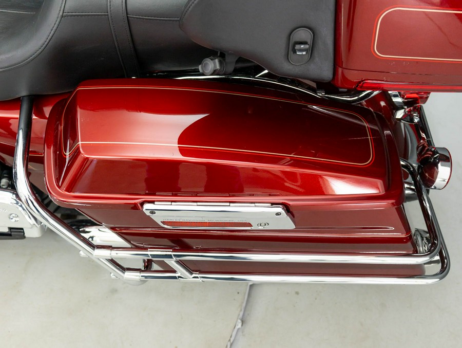 2010 HARLEY DAVIDSON FLHTCU ELECTRA GLIDE ULTRA CLASSIC W/ABS