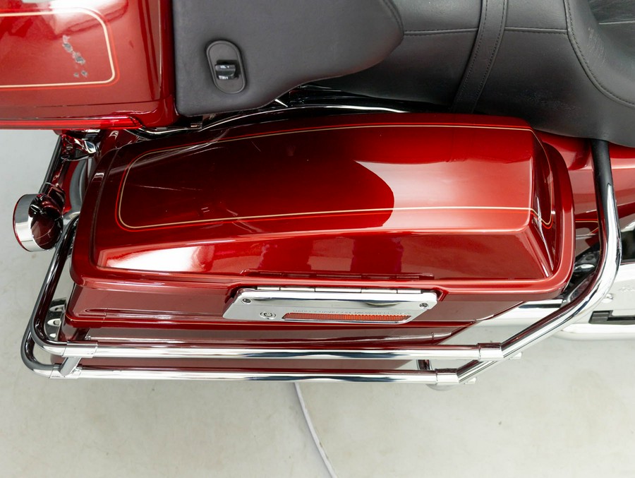 2010 HARLEY DAVIDSON FLHTCU ELECTRA GLIDE ULTRA CLASSIC W/ABS