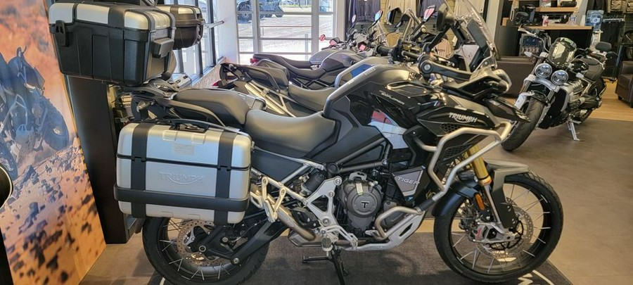 2023 Triumph Tiger 1200 Rally Explorer Sapphire Black