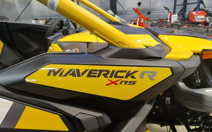 2024 Can-Am® MAVERICK R X RS WITH SMART-SHOX 999T DCT