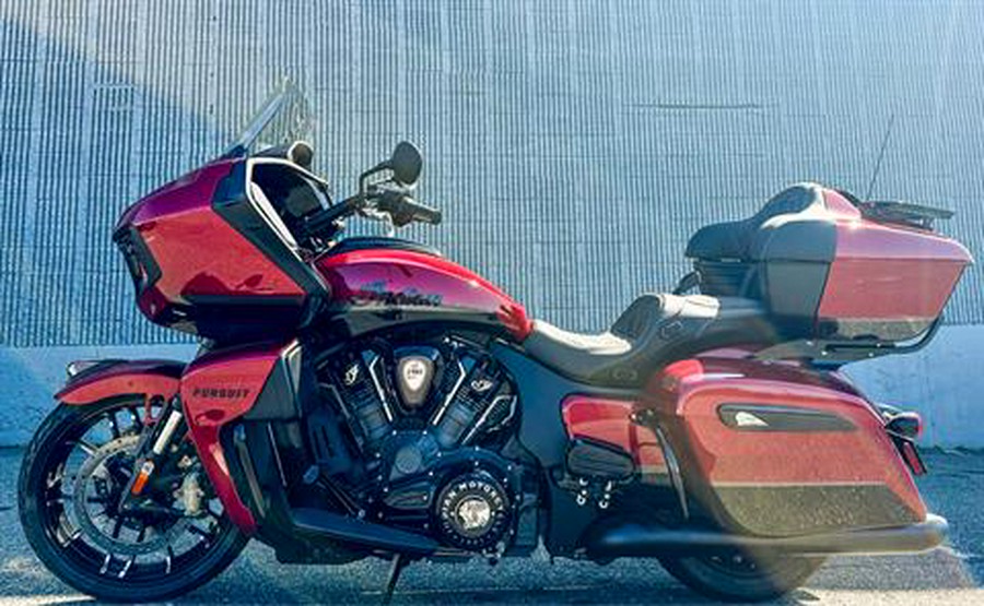 2023 Indian Motorcycle Pursuit® Dark Horse® with Premium Package