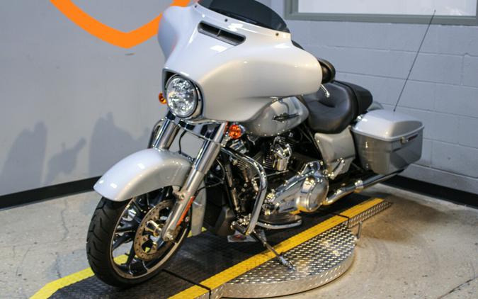 2023 Harley-Davidson Street Glide Grand American Touring FLHX