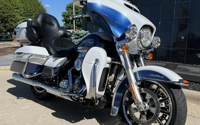 2015 Harley-Davidson® FLHTCU - Electra Glide® Ultra Classic®