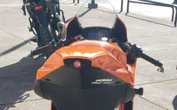 2022 KTM RC 8C
