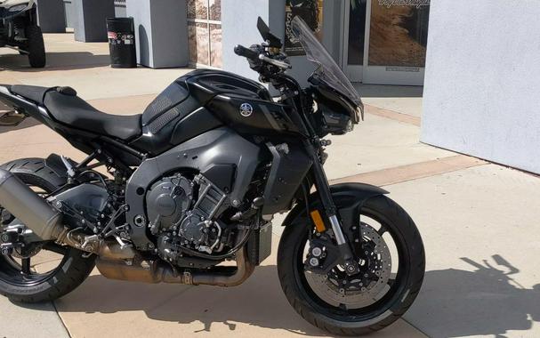 2023 Yamaha MT-10 CA