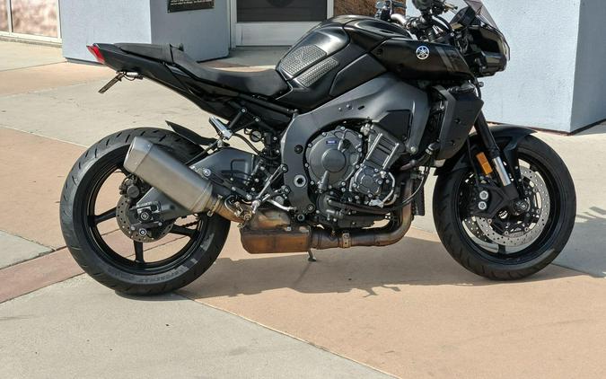 2023 Yamaha MT-10 CA