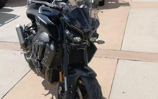 2023 Yamaha MT-10 CA