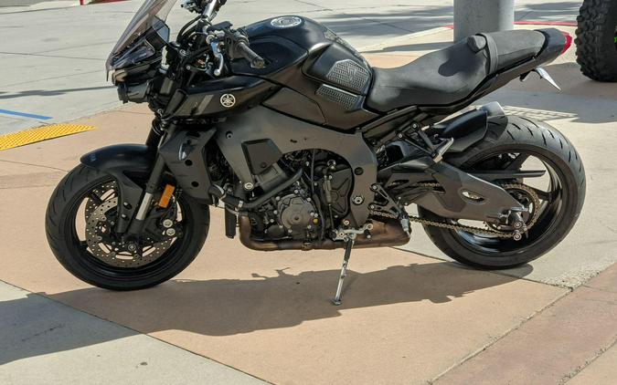 2023 Yamaha MT-10 CA