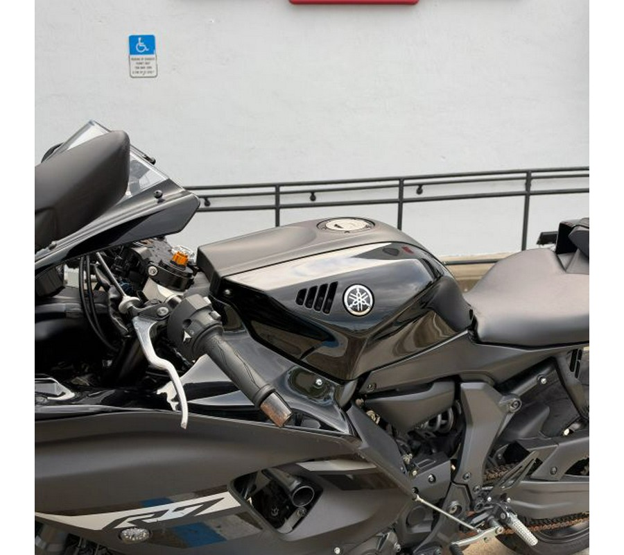 2024 YAMAHA R7