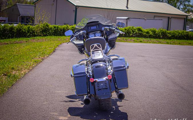 2015 Harley-Davidson® FLTRX - Road Glide®