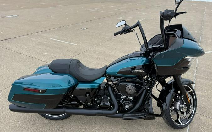 2026 Harley-Davidson® Road Glide® Teal Thunder / Vivid Black - Black