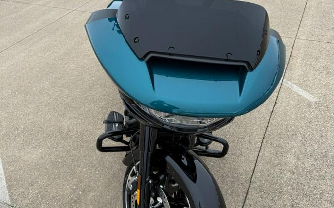 2026 Harley-Davidson® Road Glide® Teal Thunder / Vivid Black - Black