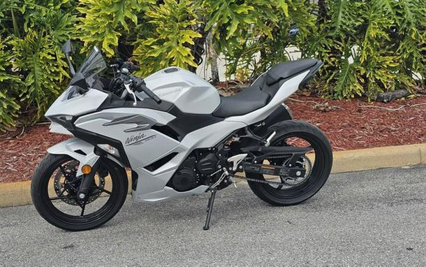 2024 Kawasaki Ninja 500 ABS