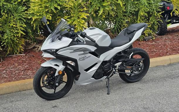 2024 Kawasaki Ninja 500 ABS