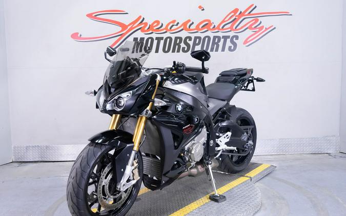 2016 BMW S 1000 R