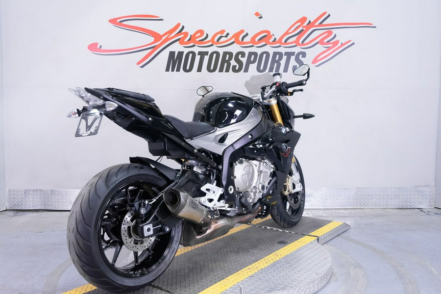 2016 BMW S 1000 R