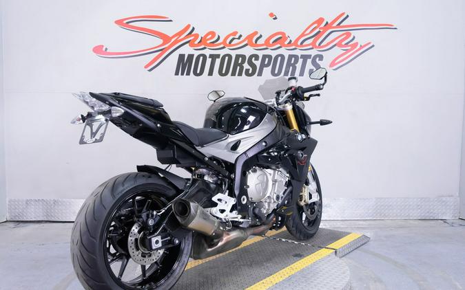 2016 BMW S 1000 R