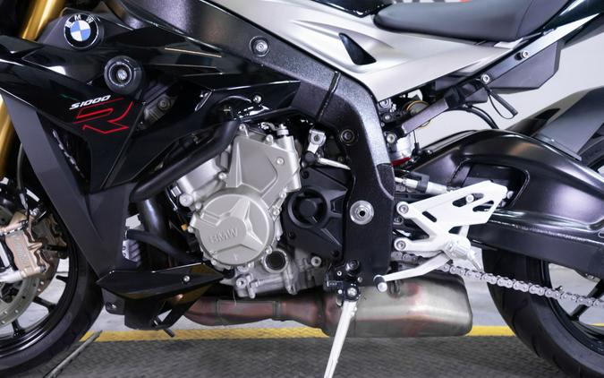 2016 BMW S 1000 R