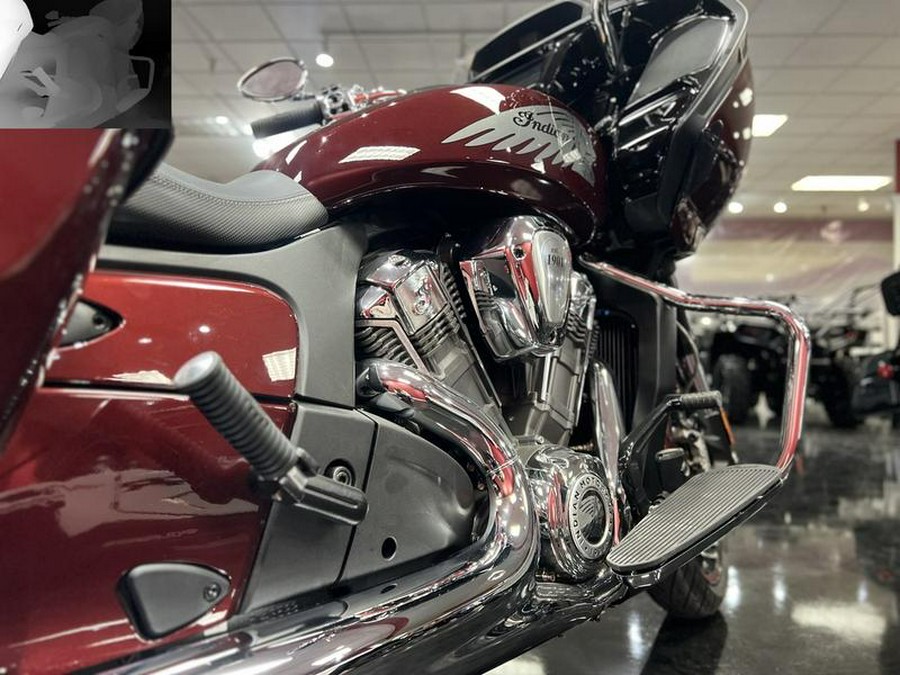 2022 Indian Motorcycle® Challenger® Limited Maroon Metallic