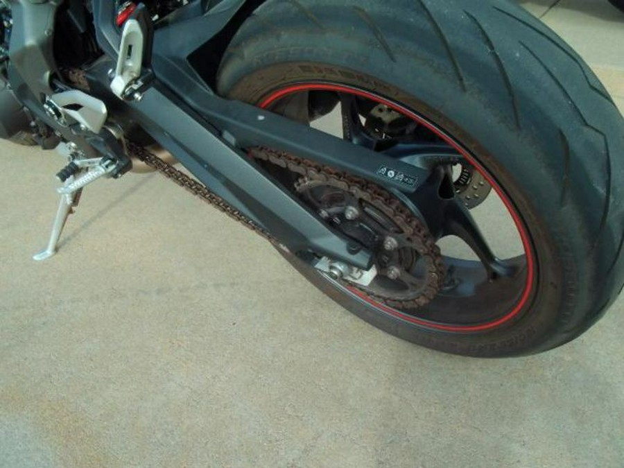 2022 Triumph STREET TRIPLE R&R LOW