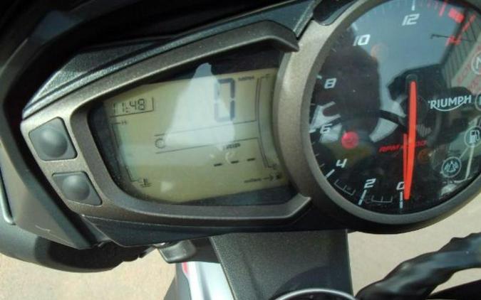 2022 Triumph STREET TRIPLE R&R LOW