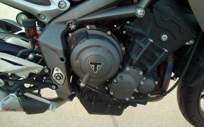 2022 Triumph STREET TRIPLE R&R LOW