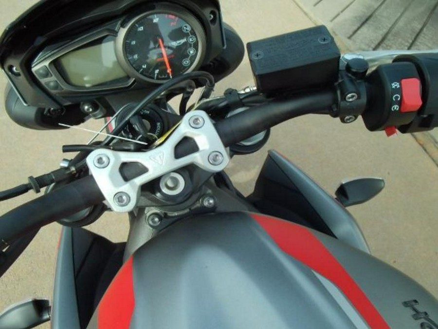 2022 Triumph STREET TRIPLE R&R LOW