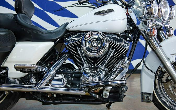 2004 ROAD KING CLASSIC - Harley-Davidson®