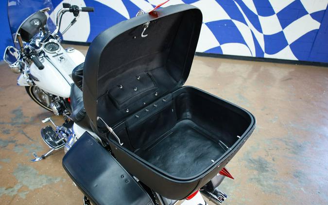 2004 ROAD KING CLASSIC - Harley-Davidson®