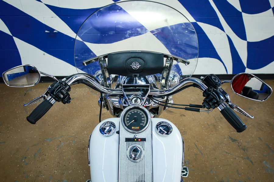 2004 ROAD KING CLASSIC - Harley-Davidson®