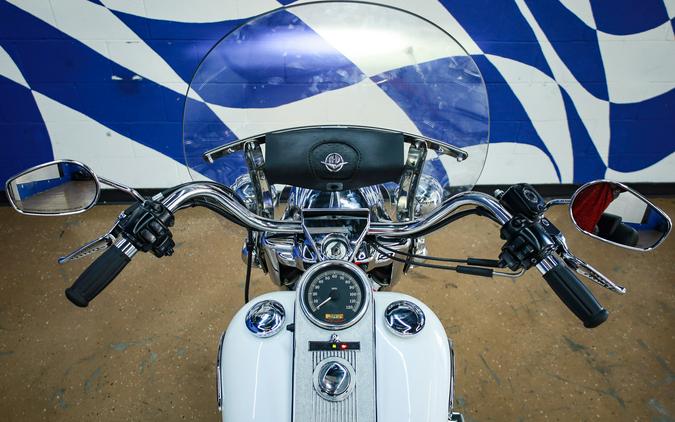2004 ROAD KING CLASSIC - Harley-Davidson®