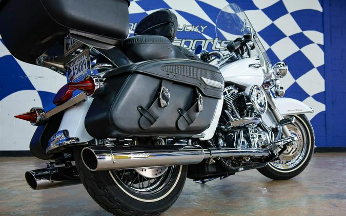 2004 ROAD KING CLASSIC - Harley-Davidson®