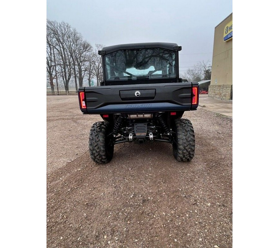2026 Can-Am® Defender MAX XT CAB HD11