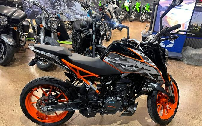 2022 KTM Duke 200