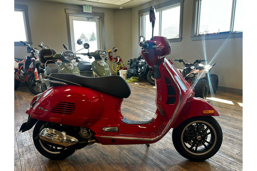 2025 Vespa GTS SUPER 300