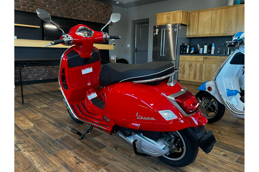 2025 Vespa GTS SUPER 300
