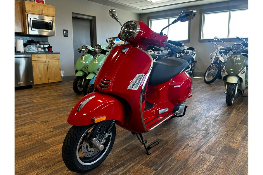 2025 Vespa GTS SUPER 300