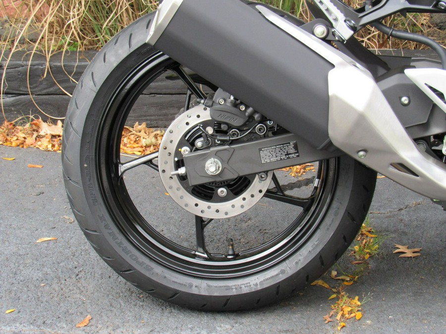 2026 Kawasaki Ninja 500 SE ABS