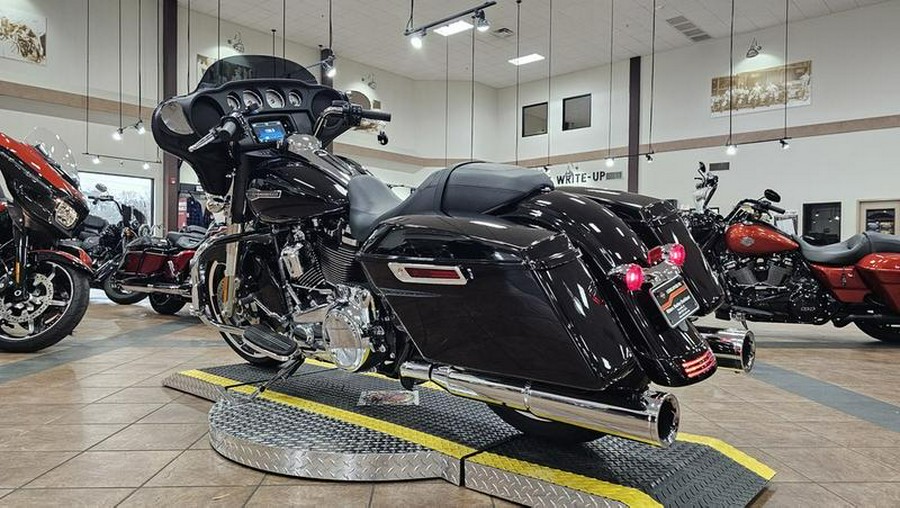 2023 Harley-Davidson® FLHX - Street Glide®