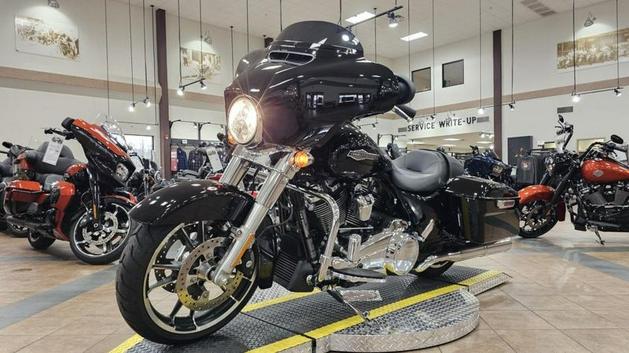 2023 Harley-Davidson® FLHX - Street Glide®