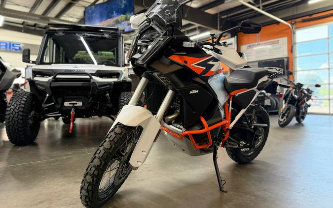 2026 KTM 1390 Super Adventure R