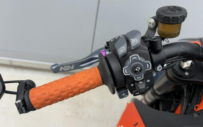 2020 KTM 1290 Super Duke R