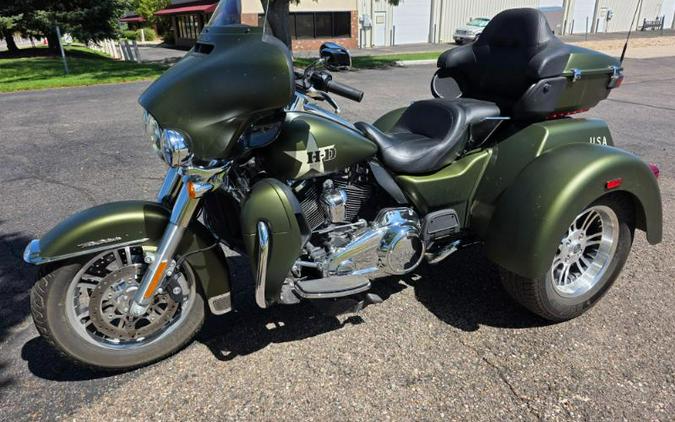 2022 Harley-Davidson FLHTCUTG TRI GLIDE ULTRA