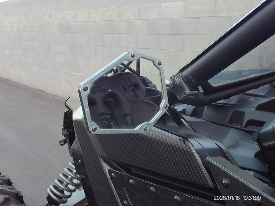 2018 Can-Am® Maverick™ X3 MAX X™ rs TURBO R