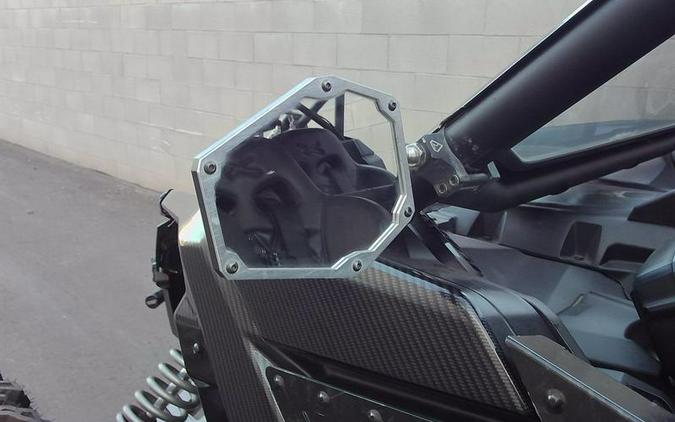 2018 Can-Am® Maverick™ X3 MAX X™ rs TURBO R