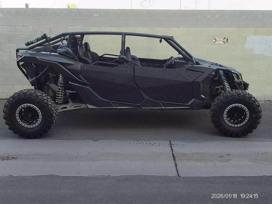 2018 Can-Am® Maverick™ X3 MAX X™ rs TURBO R