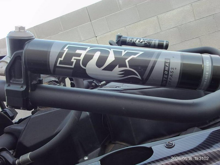 2018 Can-Am® Maverick™ X3 MAX X™ rs TURBO R