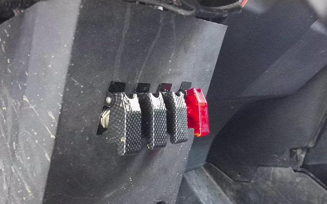 2018 Can-Am® Maverick™ X3 MAX X™ rs TURBO R