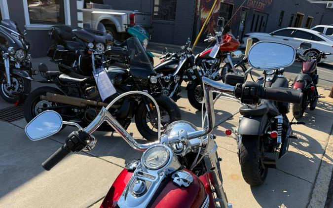 2016 Harley-Davidson FLD-103 Dyna Switchback